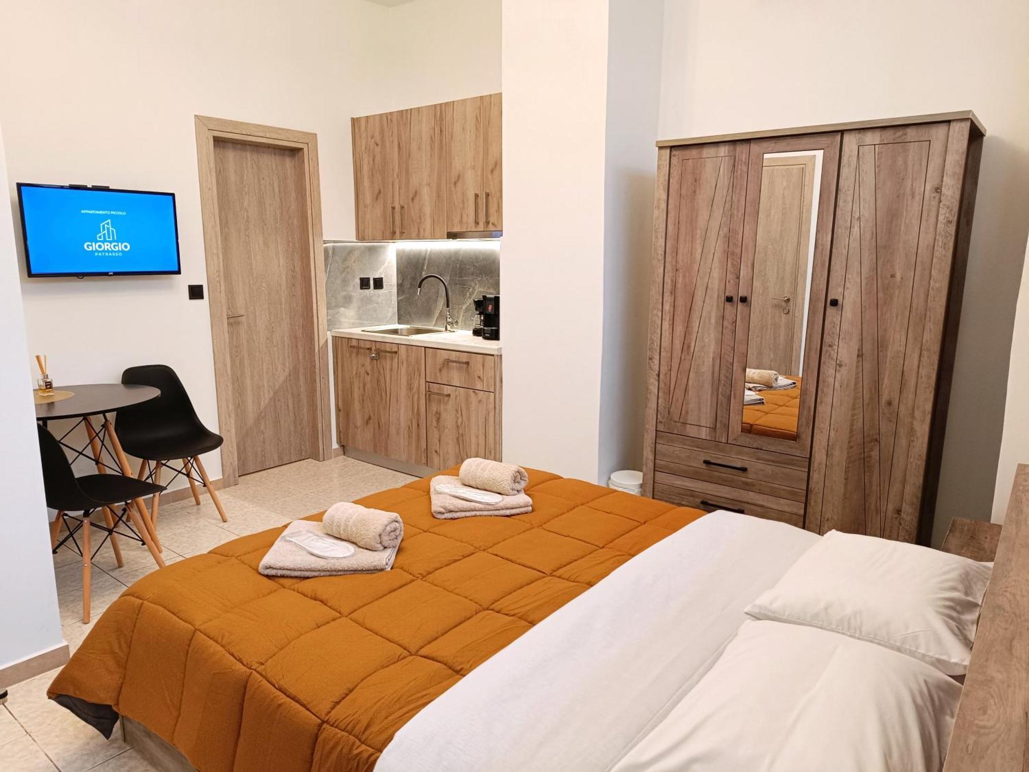 Giorgio Patrasso - Micro Apartment In The Center Of Patras Zewnętrze zdjęcie